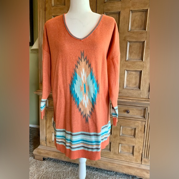 Southwestern Tunic Sweater - Picture 1 of 4